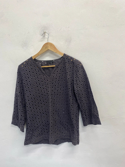 Lovely white company grey broderie top UK 10 MM005