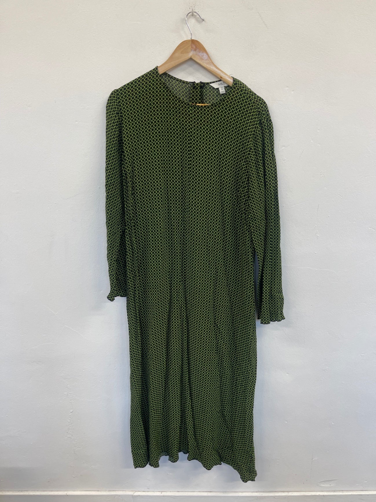 Fabulous M&S round neck geometric Dress UK20 Green RM531