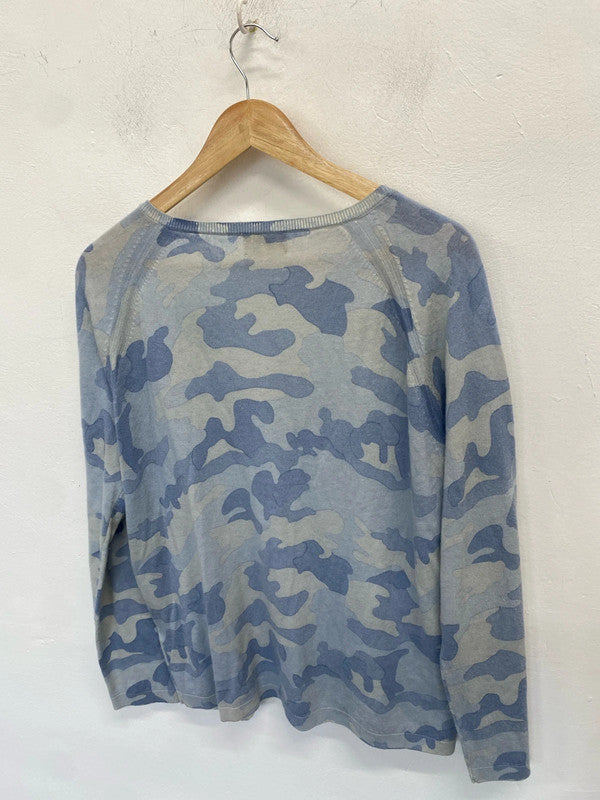 Lovely hush blue white camo jumper wool UK L JP001