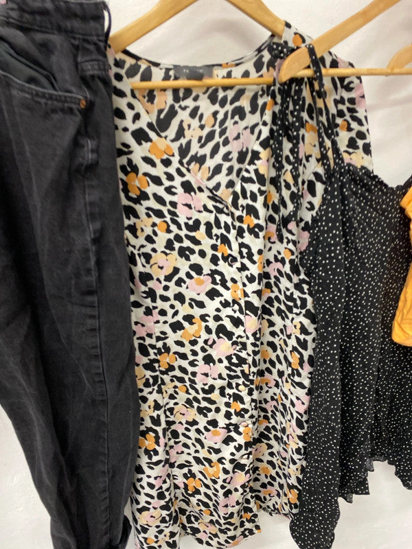 Fabulous Ladies bundle size 18/20 Jeans Animal print JG001