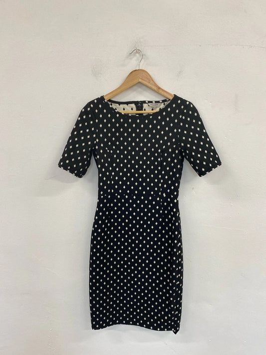 Great Plains Stylish Black & Cream Diamonds Pattern Sheath Dress Size XS AG006