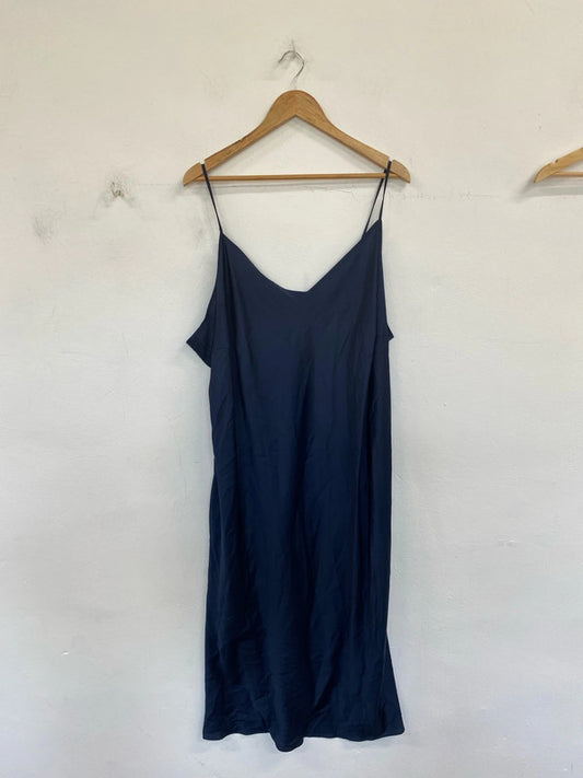Marks & Spencer Elegant Navy Satin Slip Midi Dress UK 24 LK006