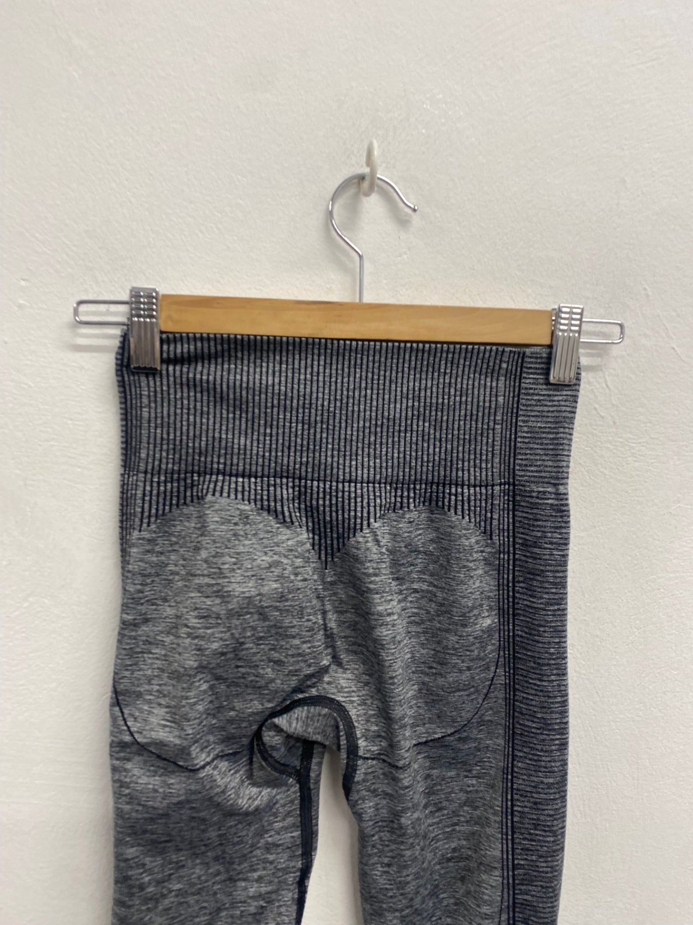 Fabulous Gymshark Leggings UK 8 Grey marl seamless 7/8 SA514