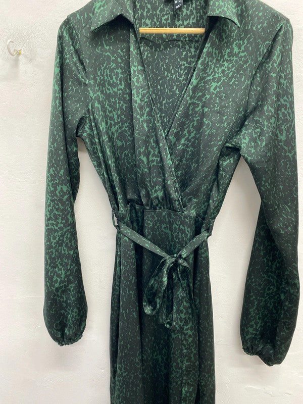 Lovely new look Forrest green leopard maxi tie waist shirt dress UK 12 tall GJ001