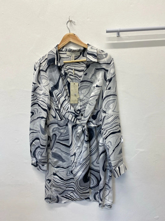 Fabulous Liquorish Black white swirl dress faux wrap Uk18 New LG006