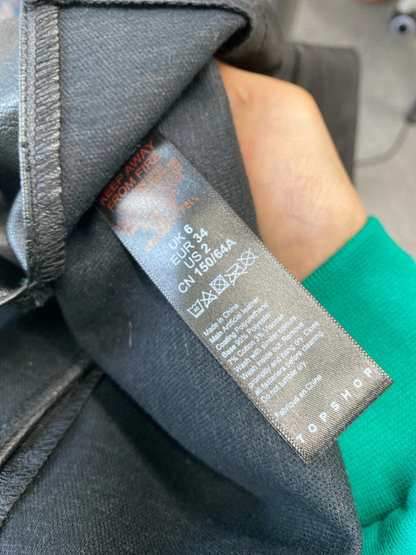 Super Cute Topshop Mini Faux leather skirt UK6 SD002