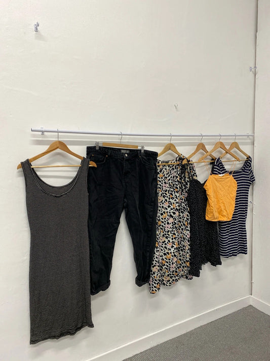 Fabulous Ladies bundle size 18/20 Jeans Animal print JG001