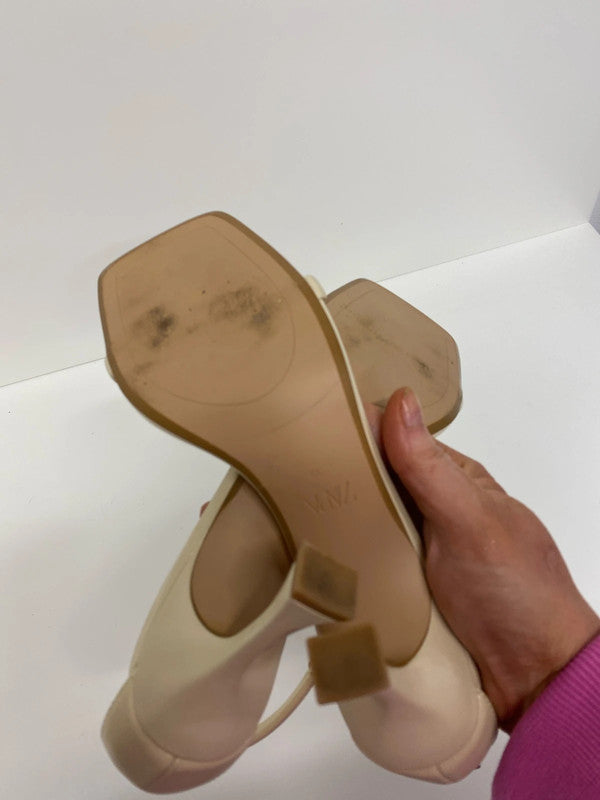 Fabulous Ankle strap cream heels UK6 events occasion KS002