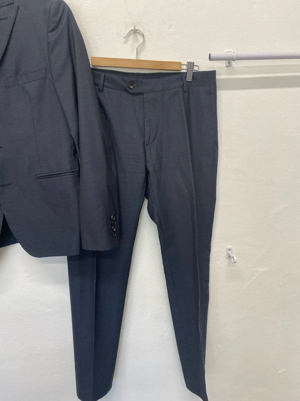 Fabulous Tonello Navy Blue 2pc suit 38” chest 32”inside leg 32.5W HR003