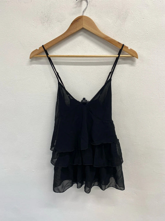 Beautiful river island black frill cami top UK 8 KM004