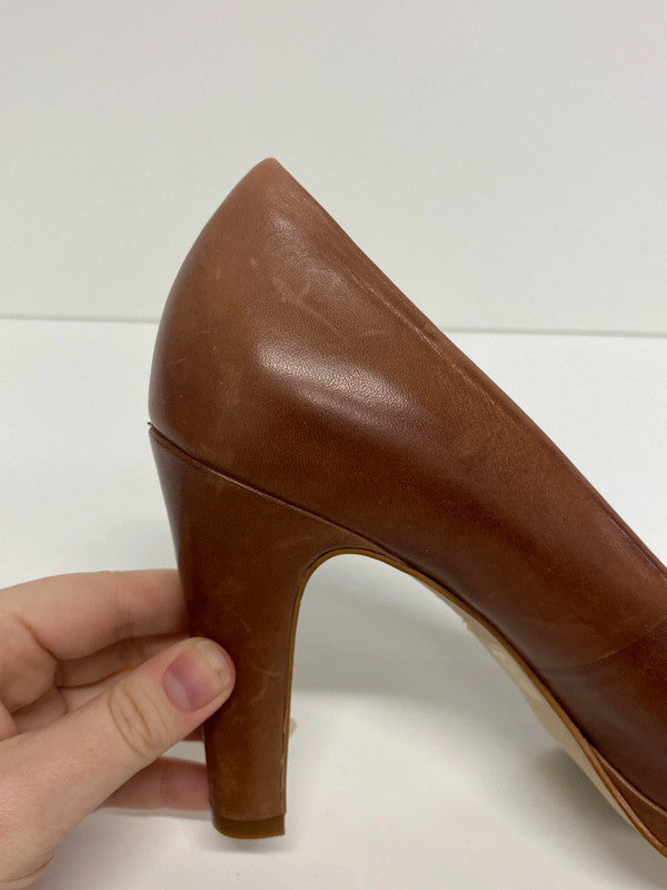 Phase Eight Stylish Tan Leather Court Shoe UK 7 KM005