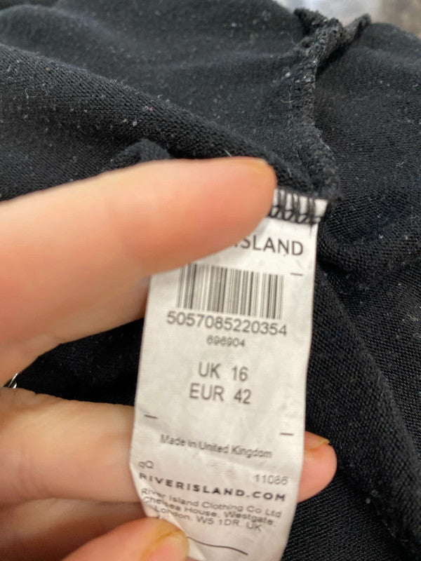 Fab woman’s size 16 Bundle Fila River Island classics JG001