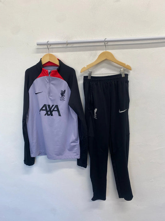 Fabulous boys Liverpool Nike dri fit training kit age 12-14yrs #32 JP001