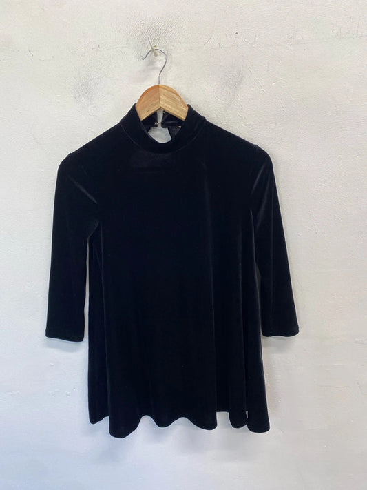 Lovely kimchi blue urban outfitters black velvet look open back mini dress UK XS AE001