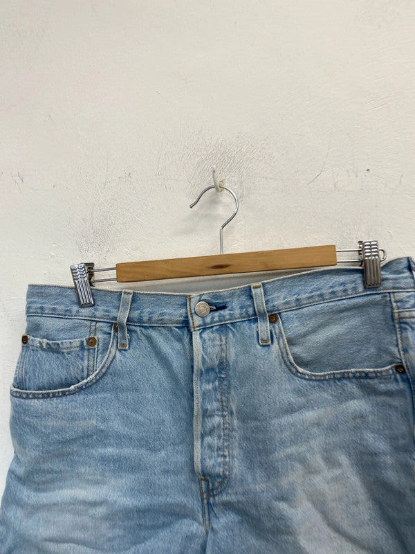 Stunning Levi’s denim shorts summer vibe UK W 30 ED001