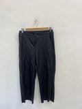 Stunning Robell Cropped trousers faux leather Uk 6 Black SO560