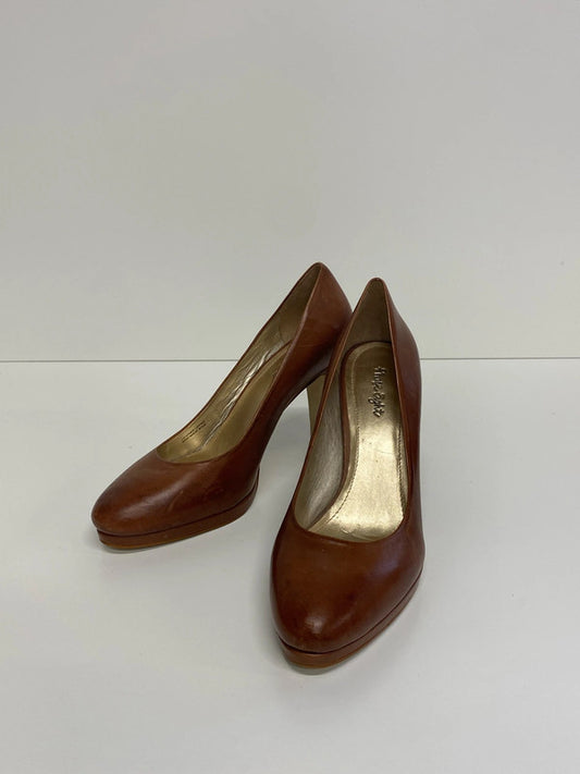 Phase Eight Stylish Tan Leather Court Shoe UK 7 KM005