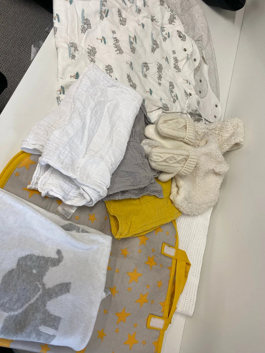 Fabulous Baby bundle sleep Gro bags muslins etc #30 AL002