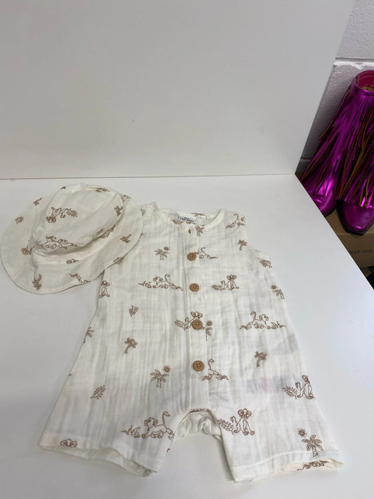 Fabulous Lion King baby gro summer and Hat summer Age 3-6 EW005