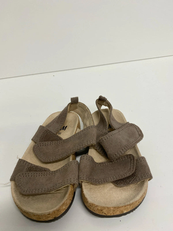 Fabulous boys summer shoes sandals & trainers Clark’s size 22 / 5.5 #14 LN001