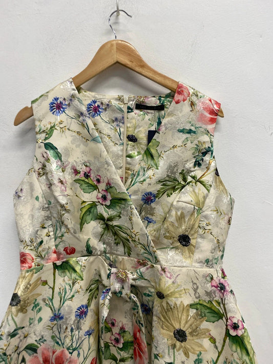 Lovely marks and Spencer peplum floral metallic thread top UK 16 JB005