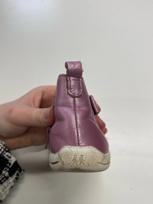 Start-Rite Adorable Purple Metallic Leather Booties Size 4 KM004