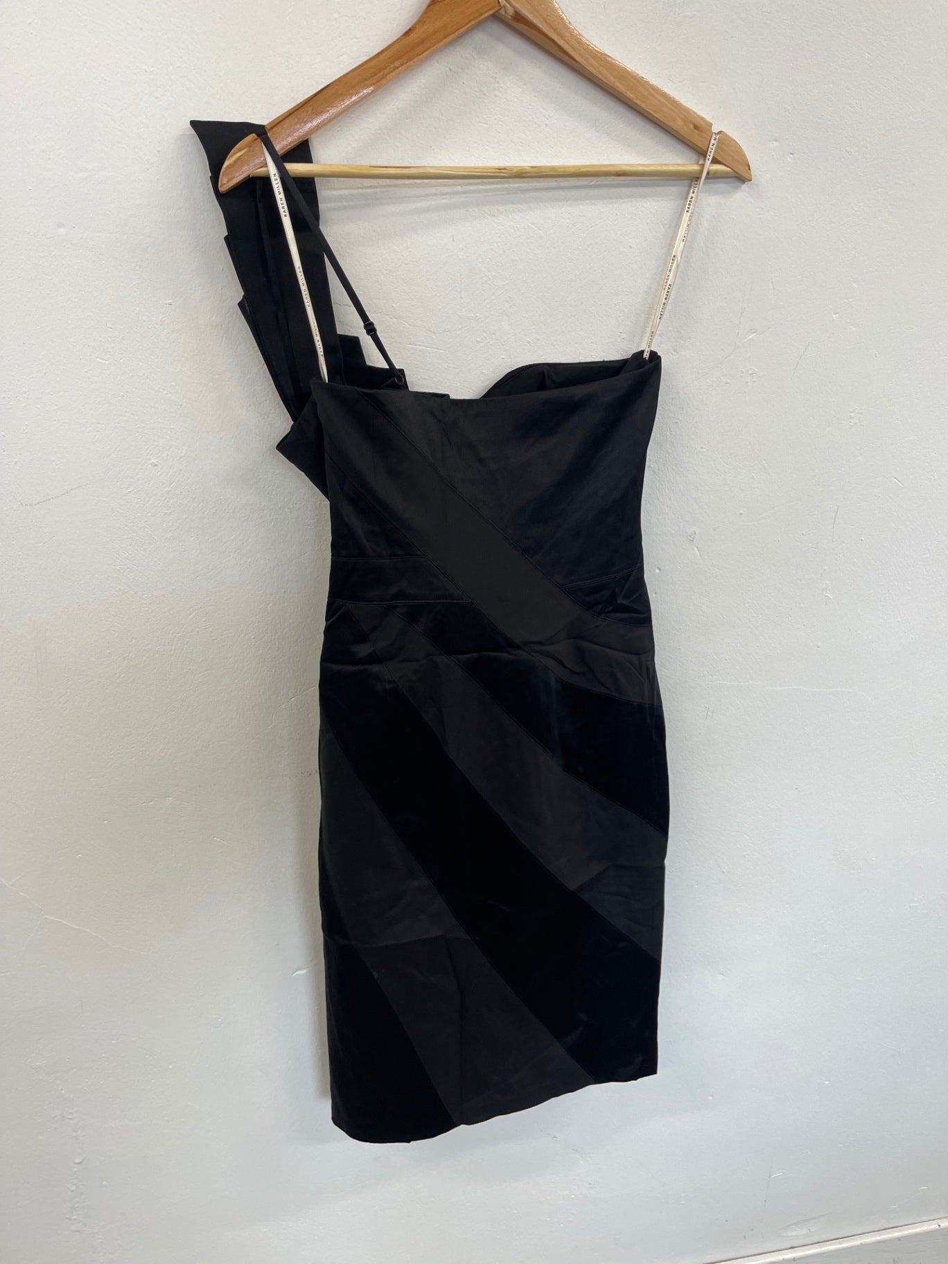 Stunning Karen Millen Y2K classic evening Dress Uk10 Black KS544