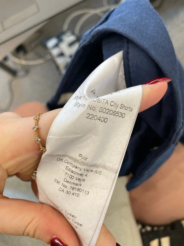 Lovely pulz navy city shorts UK W34 CD001