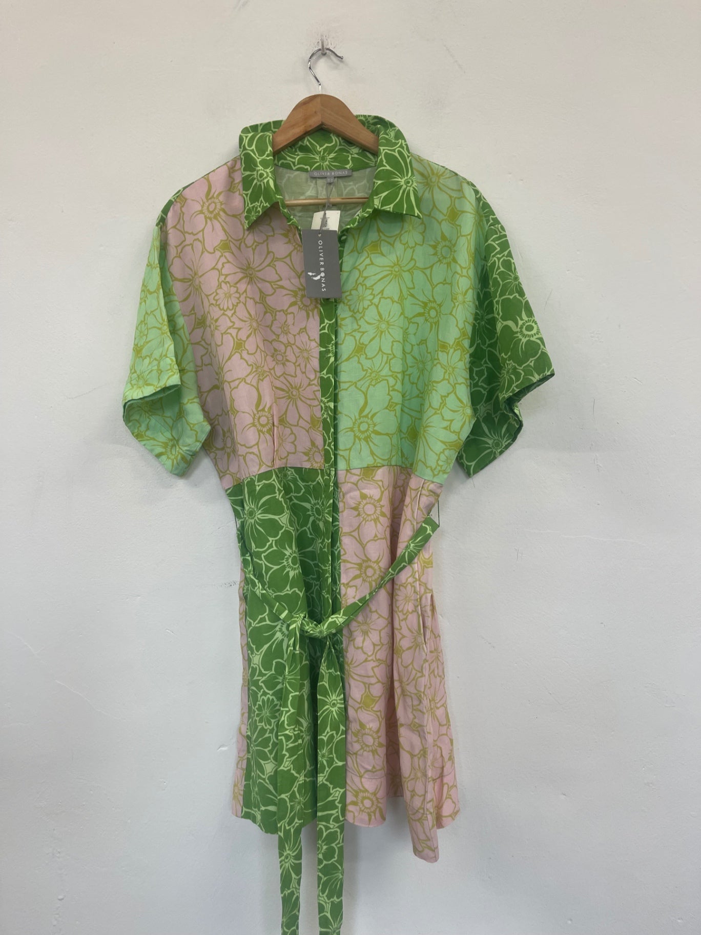 Stunning Oliver Bonas floral mini Dress Uk16 Pink&  Green DM561