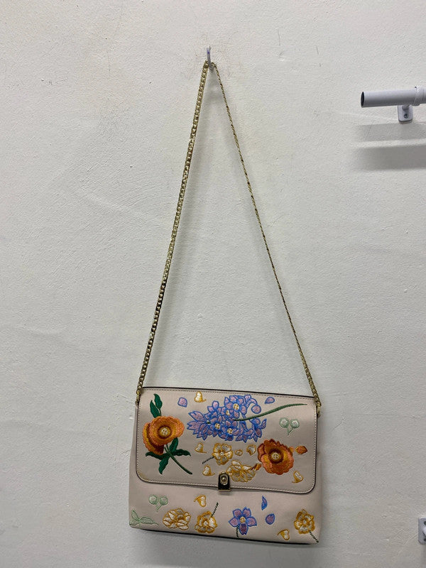 Super pretty Topshop embroidered party occasion handbag LB005