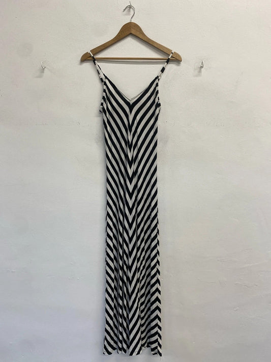 Stunning very black white stripe maxi summer dress UK 12 GJ001