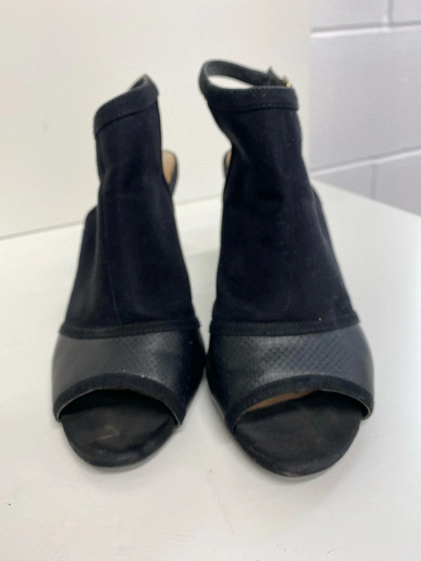Great pair of Next heeled boots Uk5 evening Parties #1 LL003