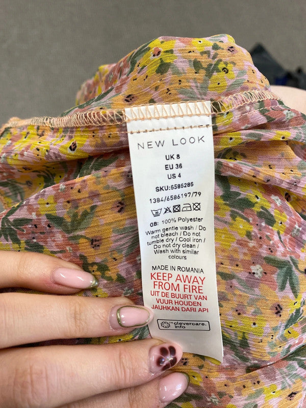 Lovely new look pink floral blouse UK 8 JM008