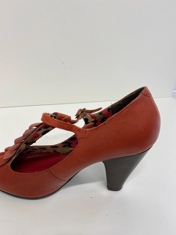 Fabulous Burnt Cherry Red T bar heels Retro vibes Uk5 Love label KM004