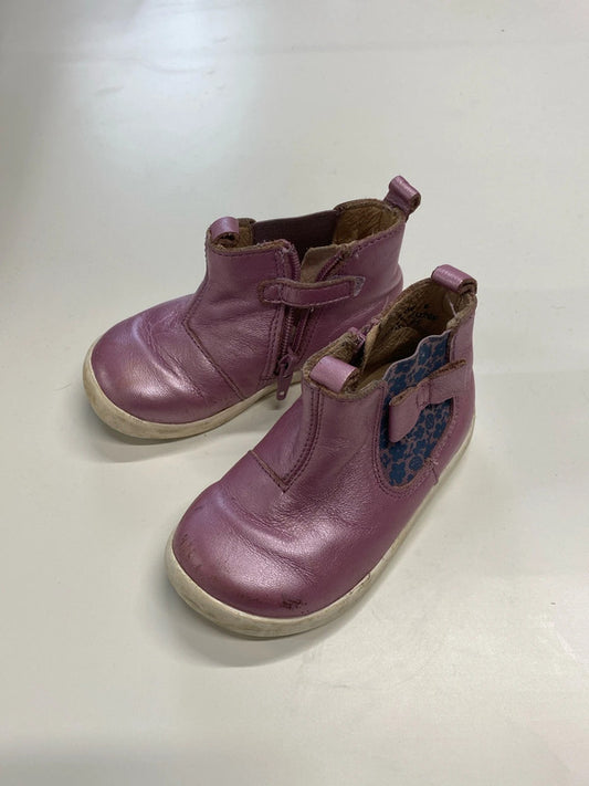 Start-Rite Adorable Purple Metallic Leather Booties Size 4 KM004
