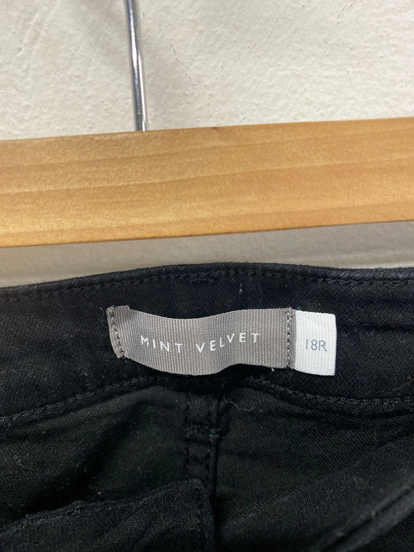 Mint Velvet Stylish Black Skinny Jeans Size 18R KN002