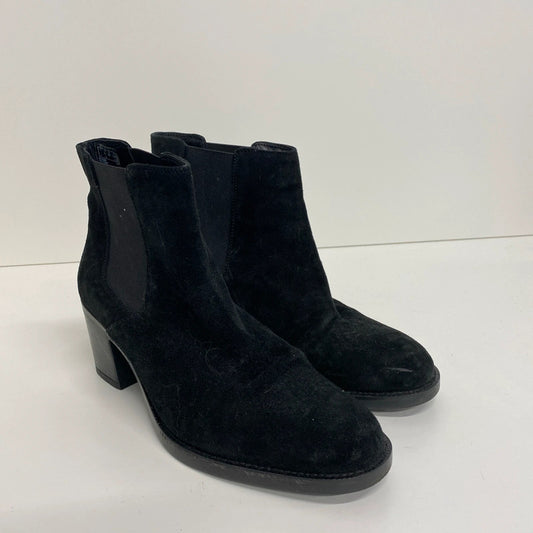 Fabulous Clark’s Womens Black suede ankle boots UK6 D Chelsea JR001