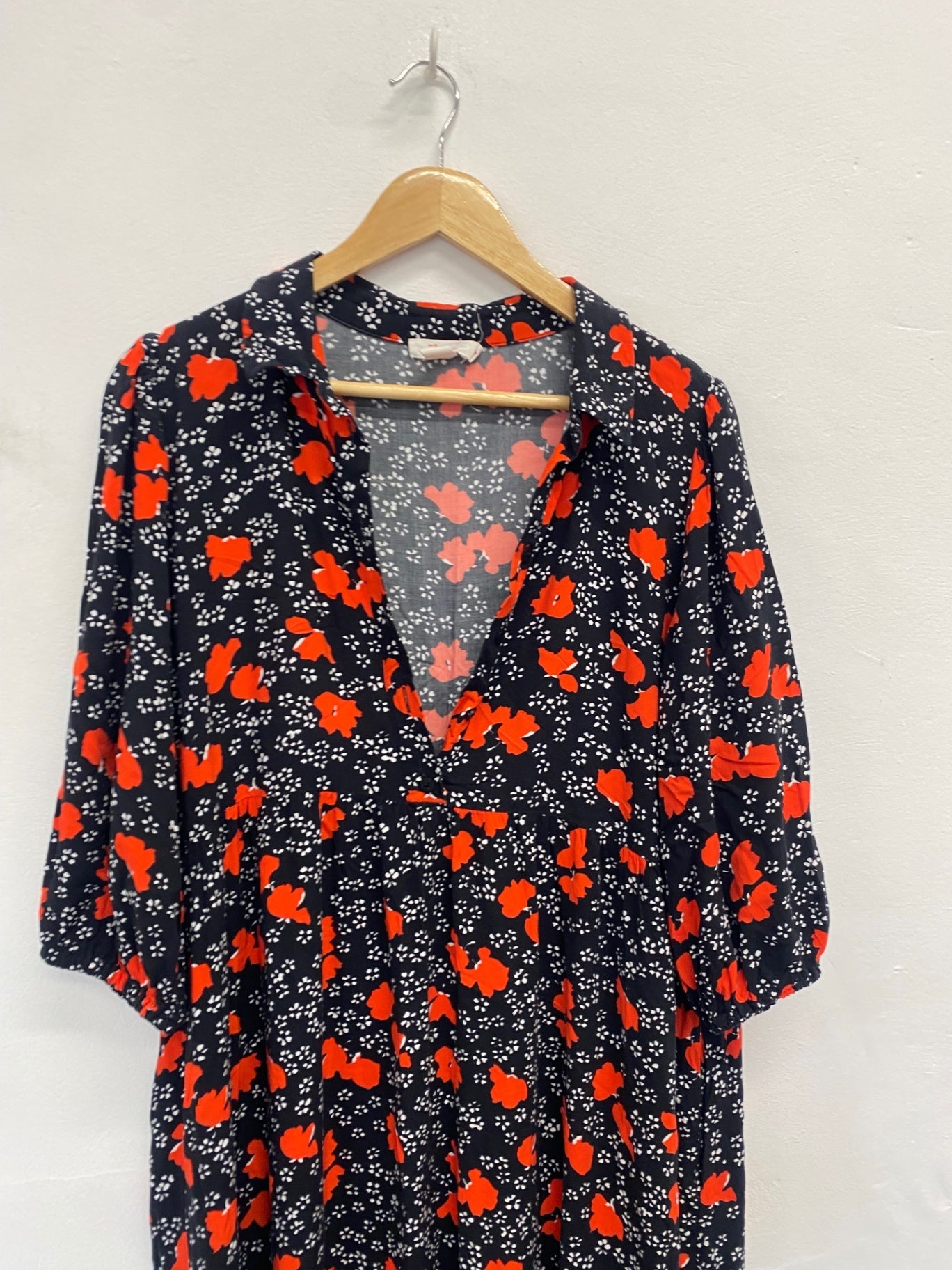 Stunning Finery Midi Dress UK 16 Black and red floral summer DM561
