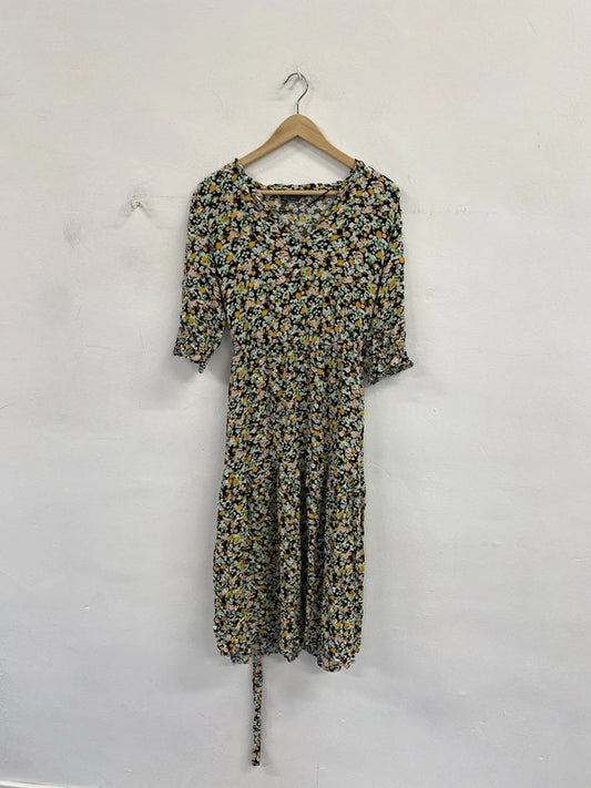 Stunning M&S floral midi dress uk 14R KS003