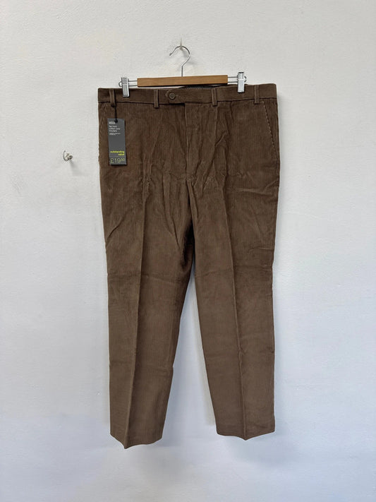 Classic M&S flat front cotton cord trousers 38/29 NC001