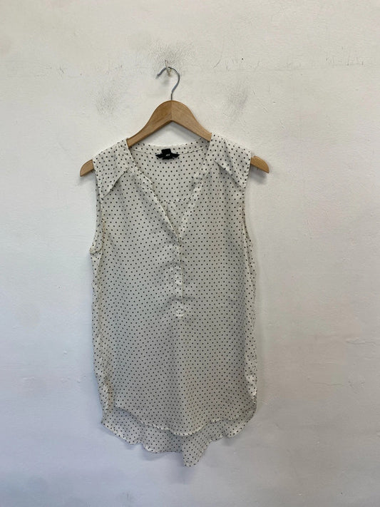 Stunning h&m semi sheer black white star blouse sleeveless UK 8 LD003