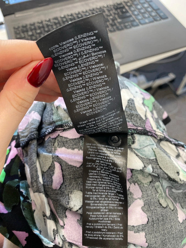 Lovely ichi black purple floral shirt UK 6 CD001