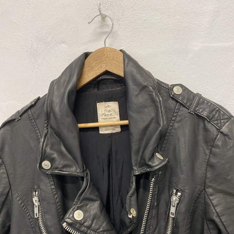 Free People Isabelle Distressed Vegan Leather Moto Jacket Size M SS002