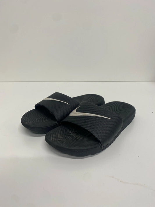Fab Kids Kawa Nike Black sliders size 13.5 JP001