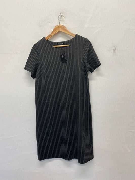 Fab formal pinstripe dress from Et Vous UK12 AO001
