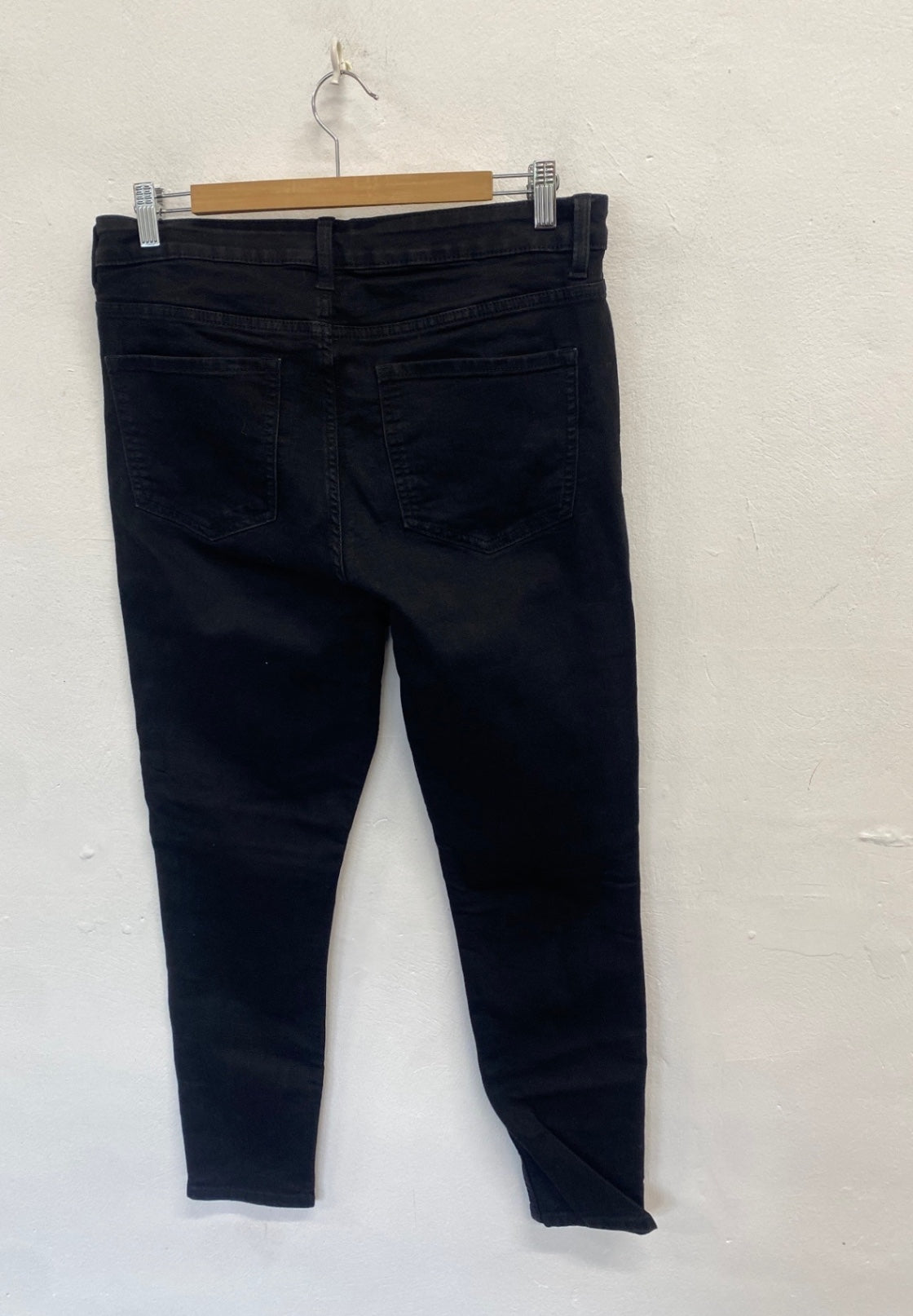 Stunning Marks & Spencers the ivy Skinny jeans UK 14 Black DM561
