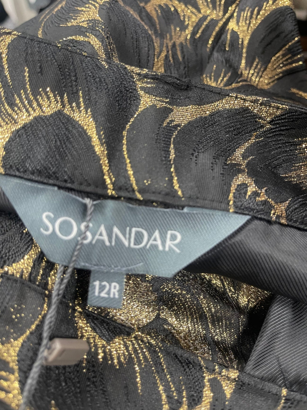 Fabulous Sosandar jacquard tapered Pants UK12 Black and Gold KC528