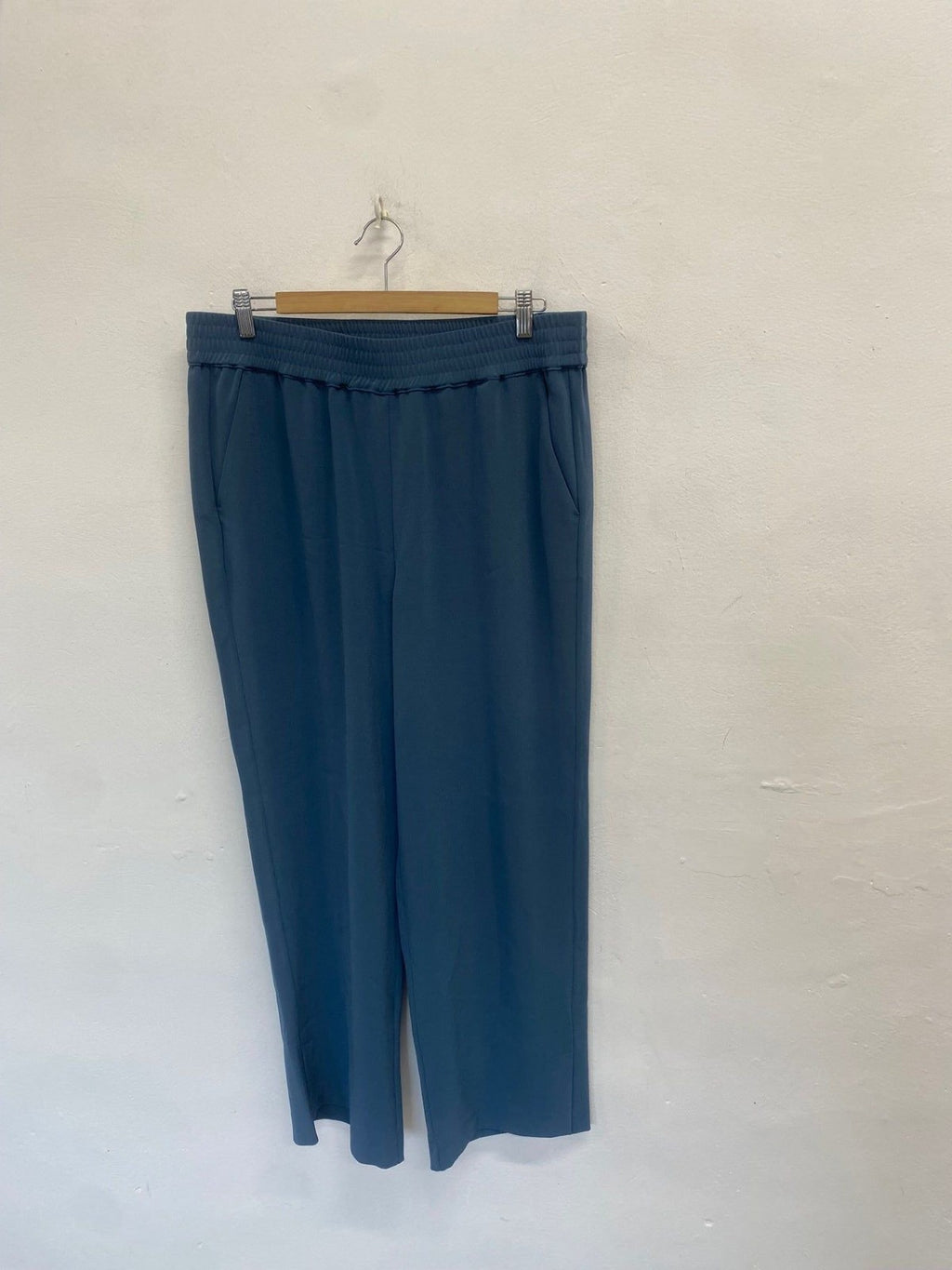 Stunning Wyse London Wide leg cropped trousers UK 16 Teal FM547